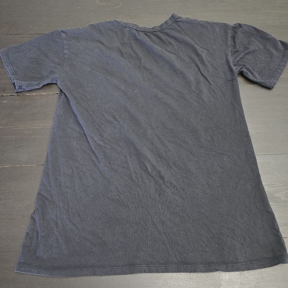 Size Small Guns N' Roses Womens Black Shortsleeve T-Shirt Red Roses - Picture 2 of 4